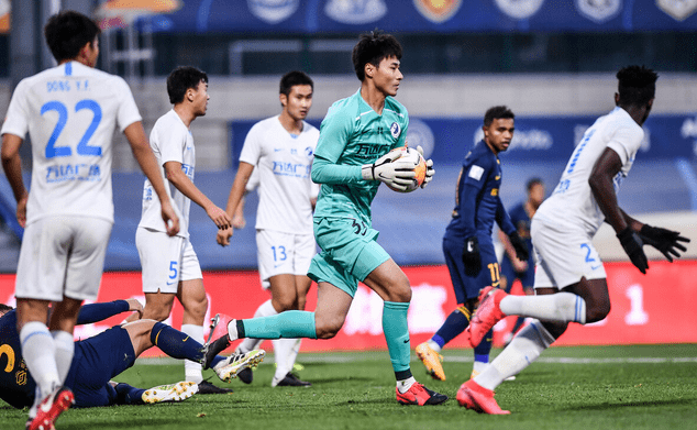 从关键时刻浙江队调整名单以备中超到埃因霍温调整名单备战NBA常规赛，窗口期里昂防线松动的简单介绍